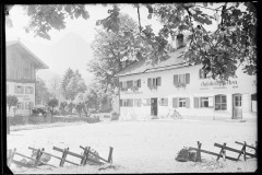Gasthof Alpenrose mit gepflegtem Garten