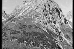 Steiniger Gipfelgrat, Obere Gemstelaple 1691m., Widderstein 2535 m.