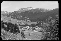 Riezlern 1100 m., mit Hoch Ifen 2232 m.
