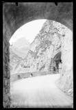 Flechtenstrasse, Tunnel und Blick auf Berghänge