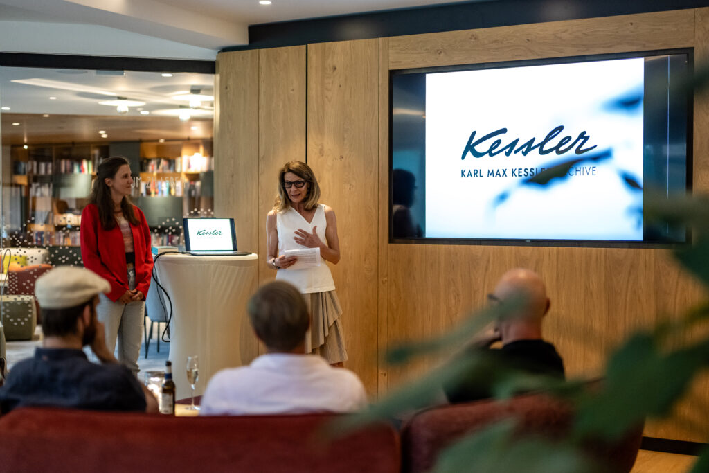 Hotel Rosenhof, Judith Neunhaeuserer im Gespräch mit Bettina Kessler