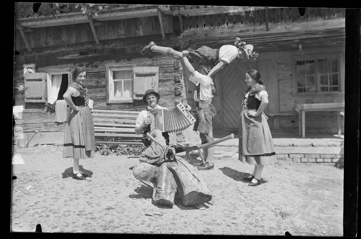 KMK-0742